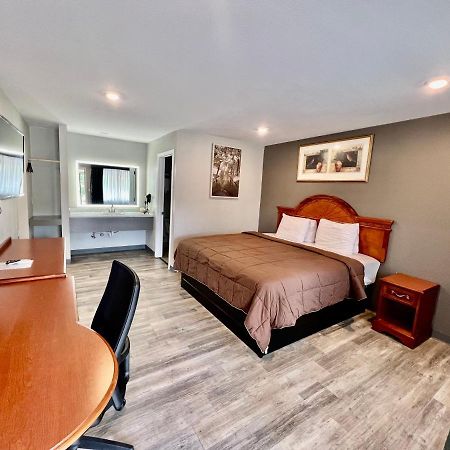 Ozark Inn & Suites Dış mekan fotoğraf