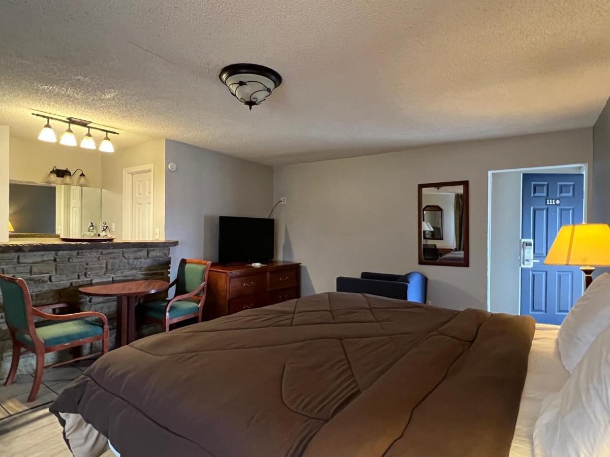 Ozark Inn & Suites Dış mekan fotoğraf