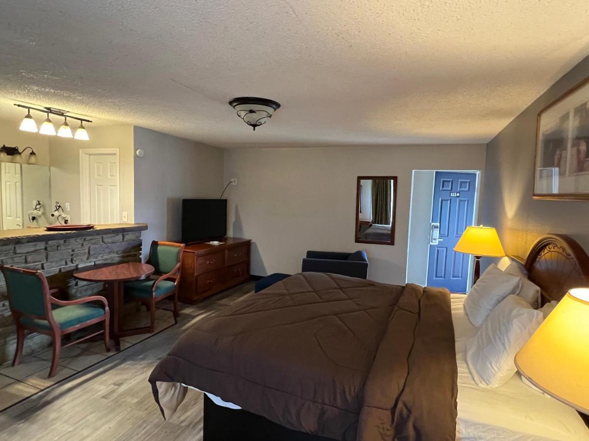 Ozark Inn & Suites Dış mekan fotoğraf