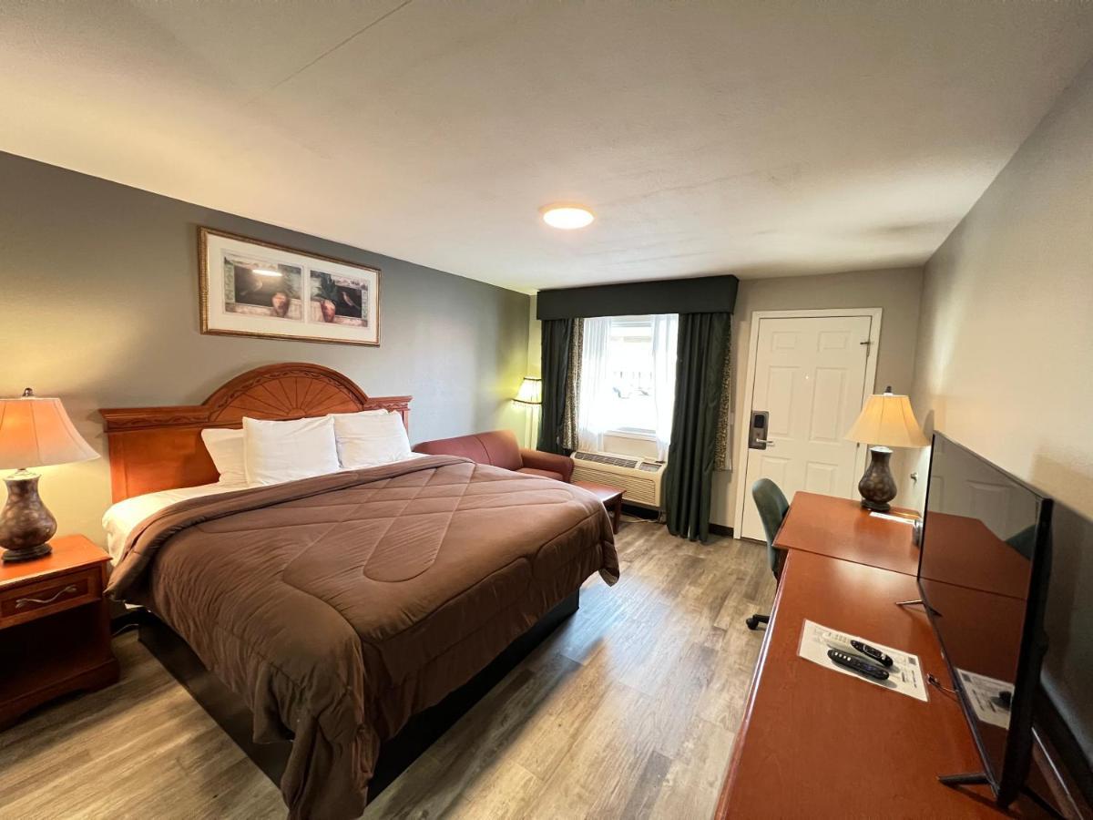 Ozark Inn & Suites Dış mekan fotoğraf