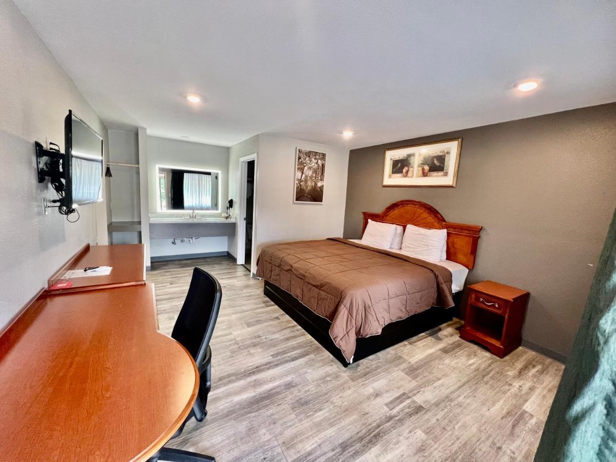 Ozark Inn & Suites Dış mekan fotoğraf