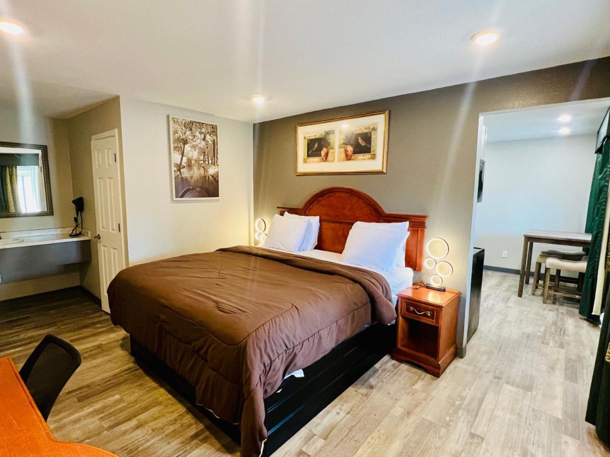 Ozark Inn & Suites Dış mekan fotoğraf