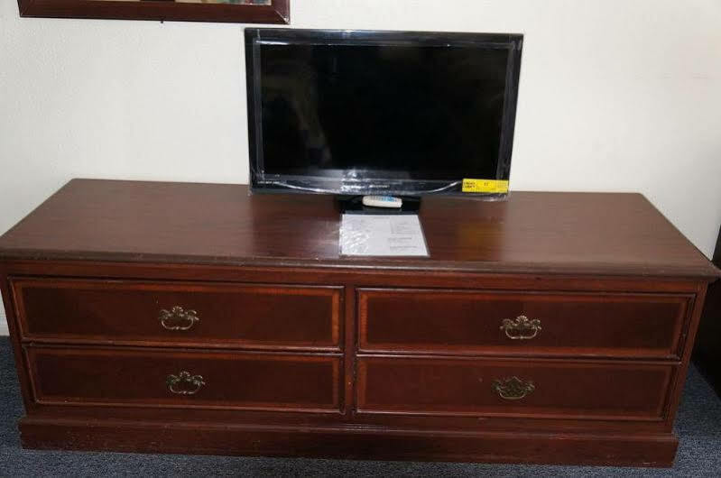 Ozark Inn & Suites Dış mekan fotoğraf